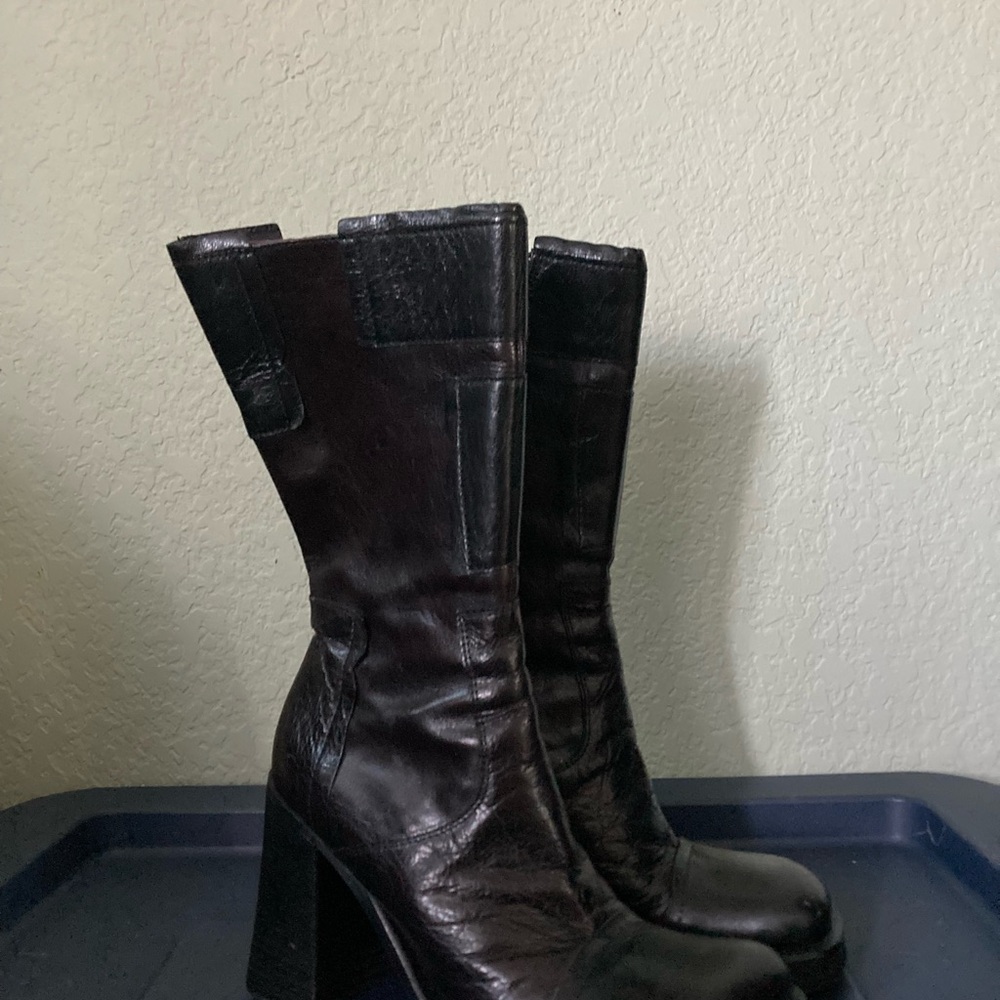 Steve Madden Elegant Black Leather Boots Size 6
